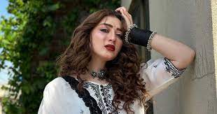 momina iqbal