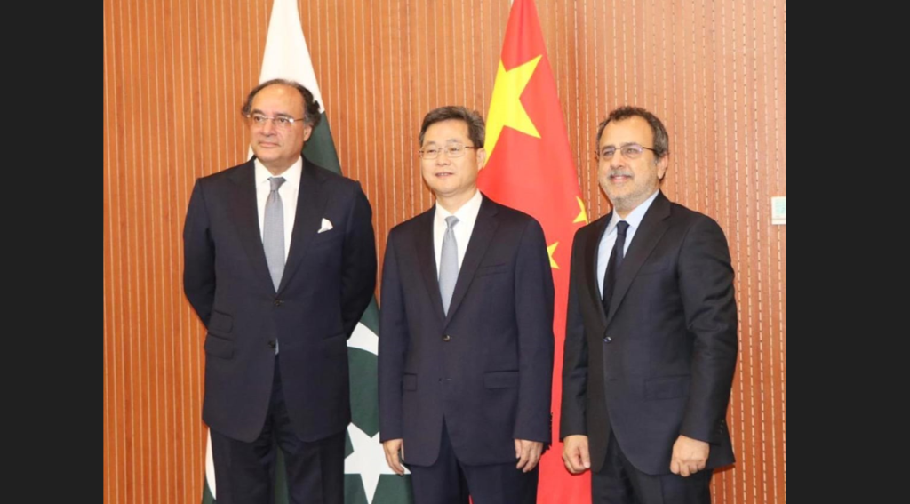 Senator Muhammad Aurangzeb, Federal Minister for Finance & Revenue and Sardar Awais Ahmad Khan Leghari ,Minister for Energy (Power Division) held a bilateral meeting with Chinese Minister of Finance Lan Fo’an  in Beijing.