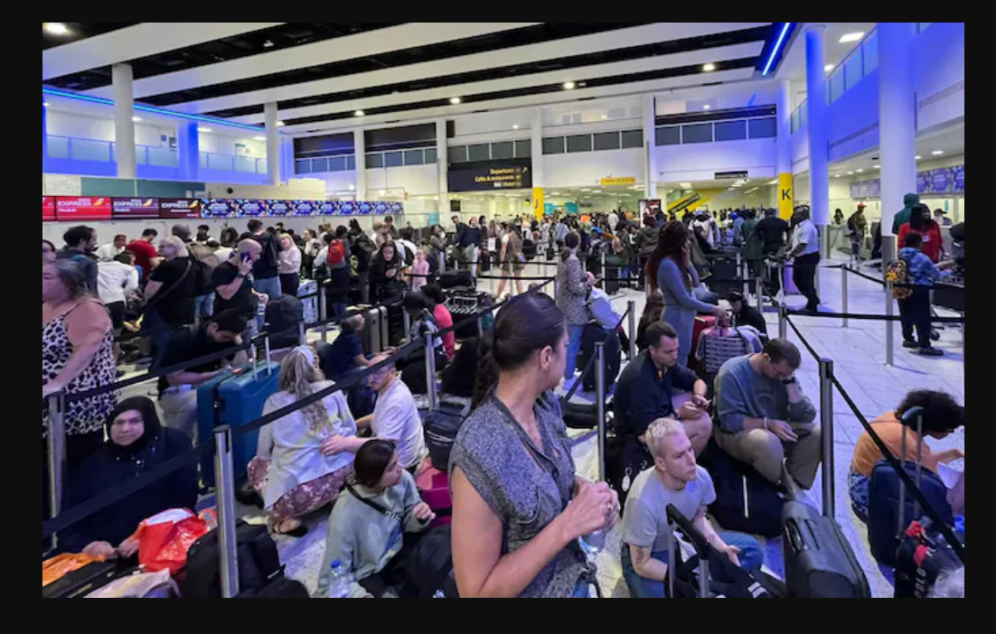 Microsoft IT outage live: Chaos as internet down and flights grounded around the world