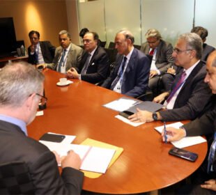 Finance Minister invites US enterprises to invest in Pakistan