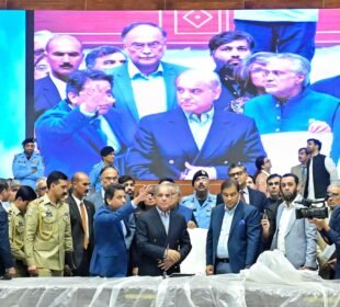 Prime Minister @CMShehbaz visiting Jinnah Convention Centre to review preparations for the upcoming SCO Head of the Governments Summit in Islamabad on 12 October 2024.