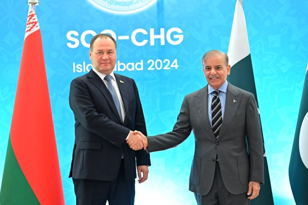 Had a great meeting with Belarusian Prime Minister H.E. Roman Golovchenko. Congratulated him on becoming SCO’s full member and reiterated Pakistan’s commitment to work closely with Belarus in fostering the ‘Shanghai Spirit’ . Discussed ways to deepen trade, investment, agricultural cooperation and connectivity between Pakistan and Belarus.