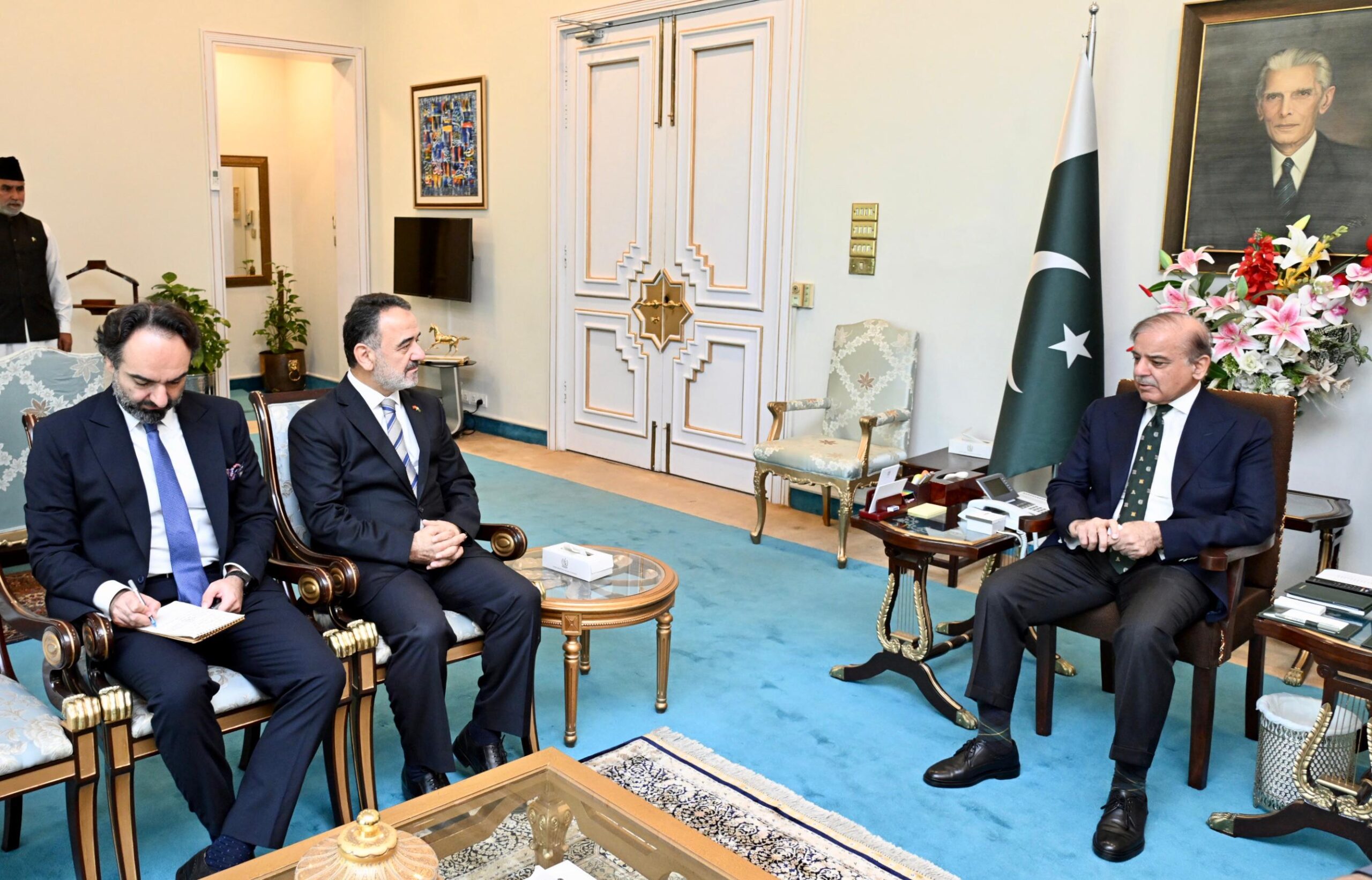 Ambassador of the Republic of Turkiye H.E. Irfan Neziroglu calls on Prime Minister Muhammad Shehbaz Sharif on 7 November 2024.