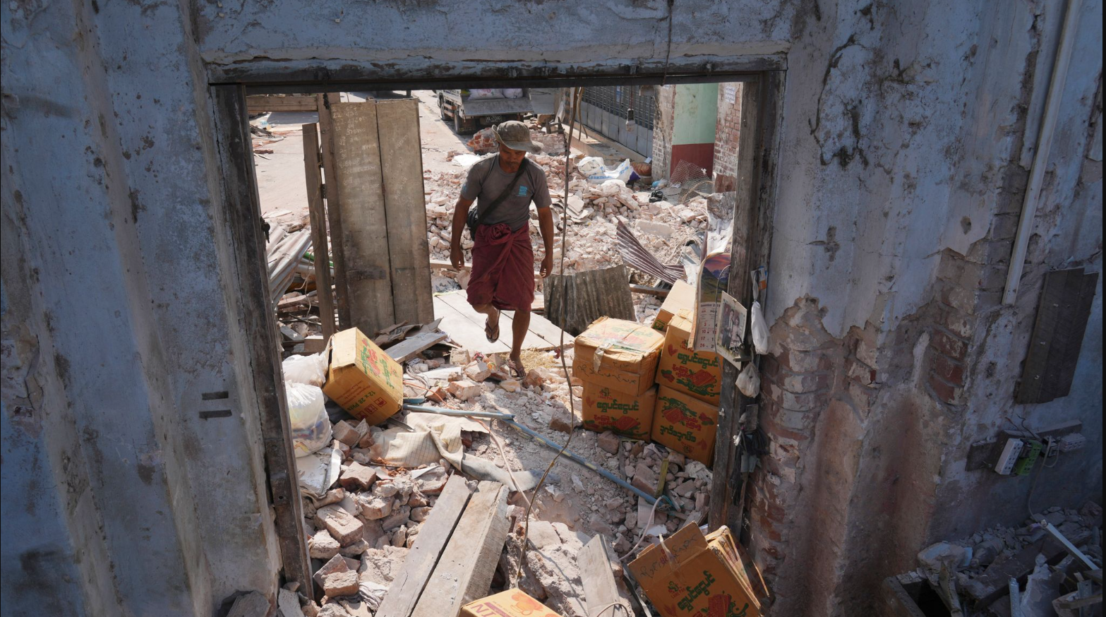 Myanmar: Woman pulled alive from rubble 91 hours after earthquake