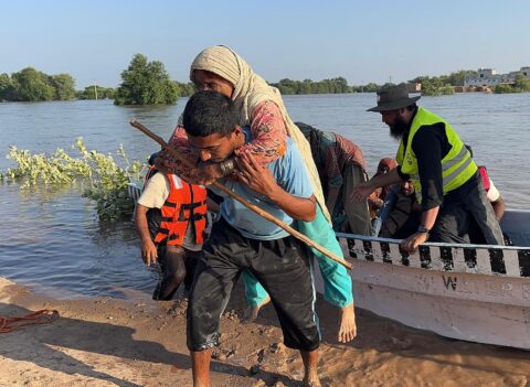 Markazi Muslim League Expands Rescue Operation in Jalalpur and Alipur; Hindu Community Families Rescued